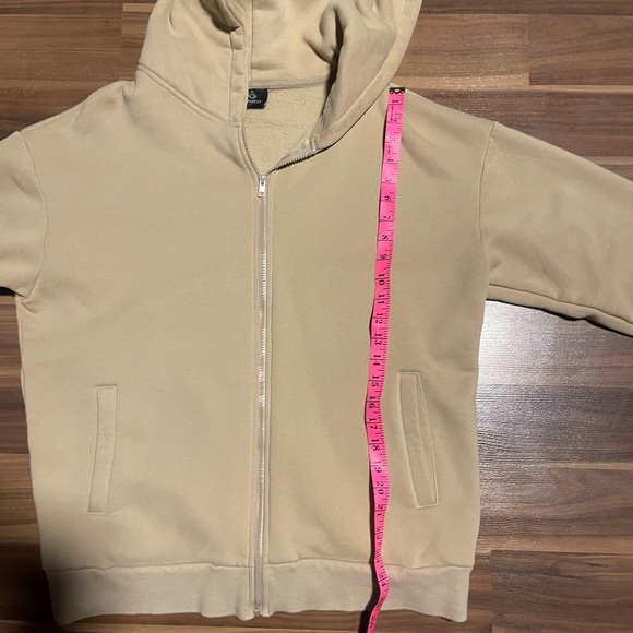 ❄️TAKE 50% OFF LIST PRICE❄️ 🌟HOST PICK🌟 Arro Athletics hoodie - Picture 10 of 12